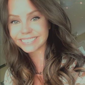 Meet your Posher, Kara